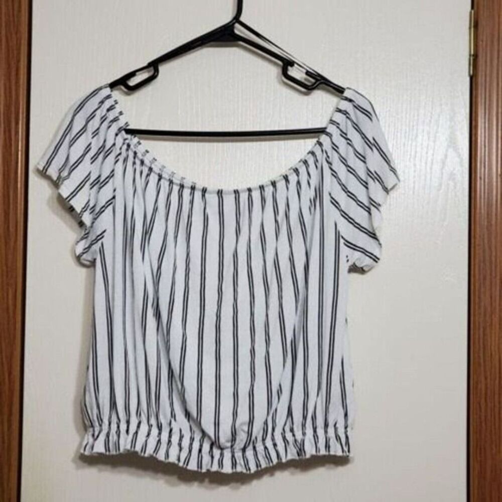 H&M Womens Sz Large Crop Top White And Black Stripe